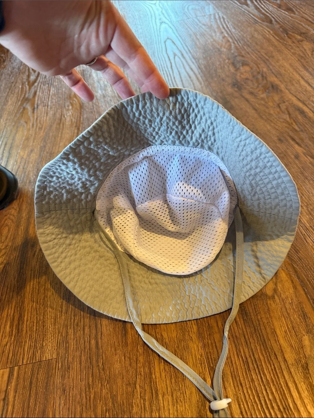 N/A light gray